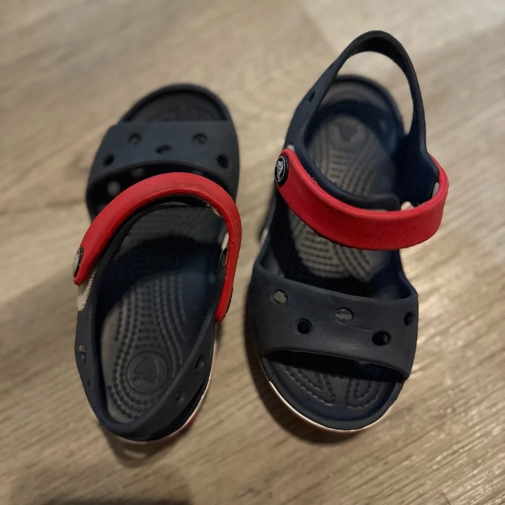 Crocs Crocband Cruiser Kids Navy and Red Sandals
